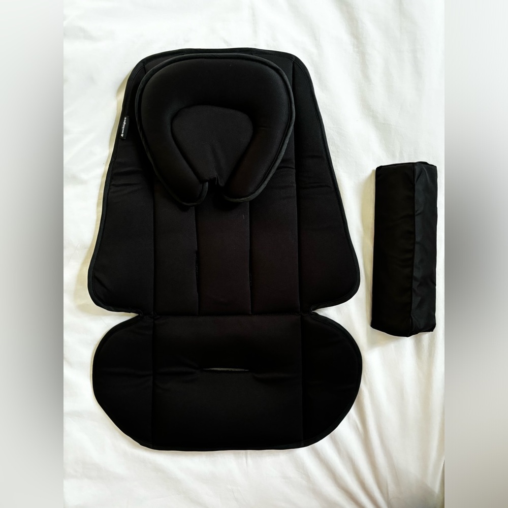 NWOT Mockingbird Stroller Infant Seat Insert (never used)